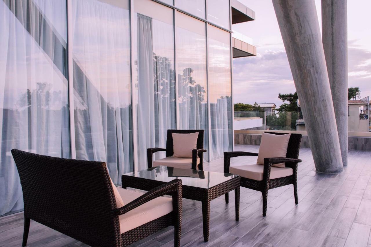 Hotel Nobilis Hall Kobuleti ภายนอก รูปภาพ