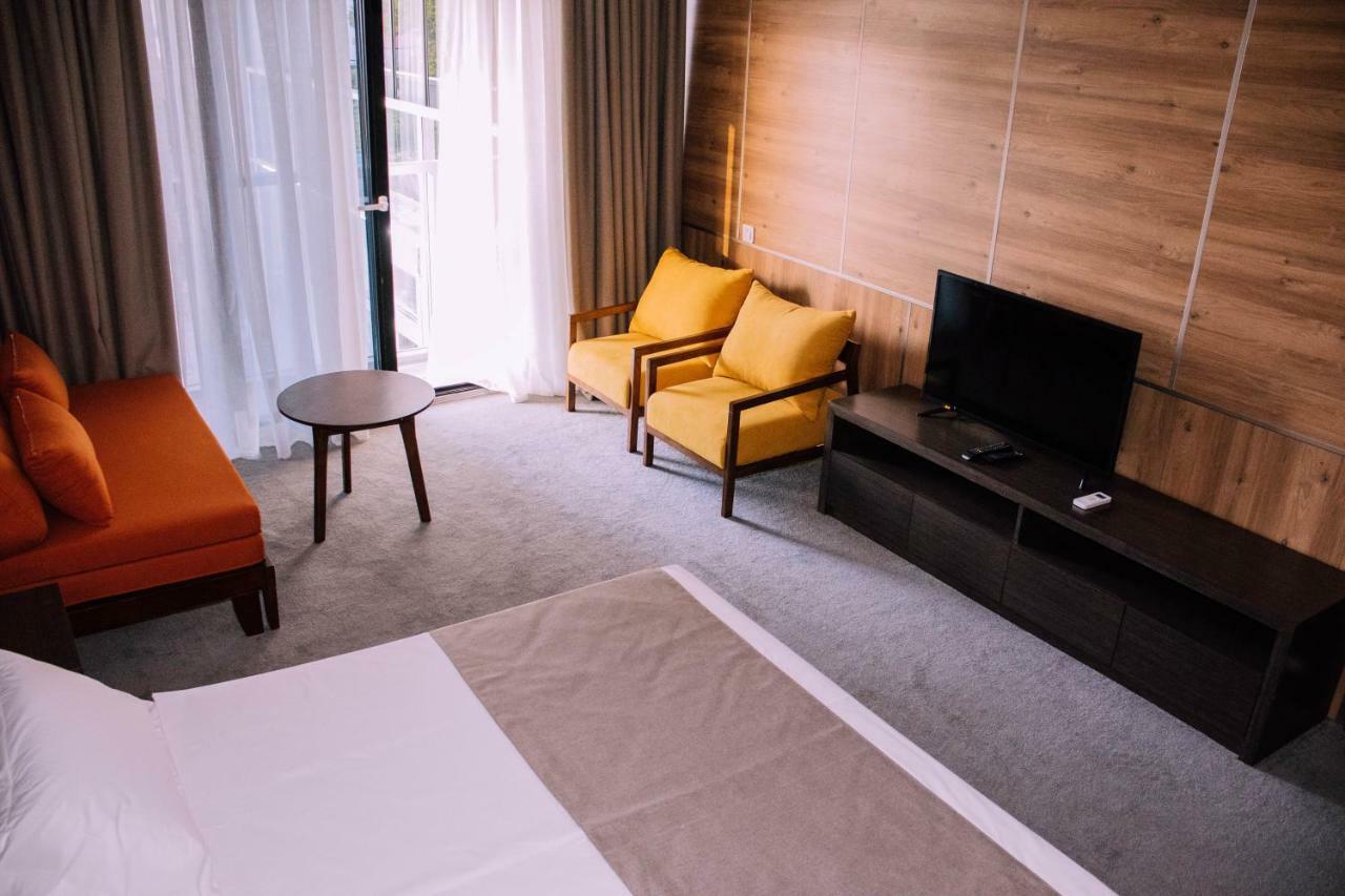 Hotel Nobilis Hall Kobuleti ภายนอก รูปภาพ