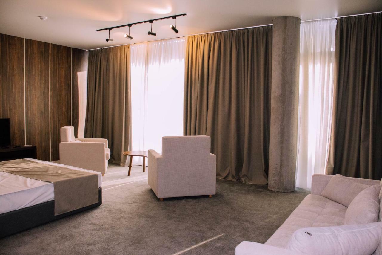 Hotel Nobilis Hall Kobuleti ภายนอก รูปภาพ